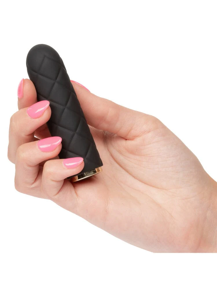Raven Quilted Seducer Compact Clitoral Vibe